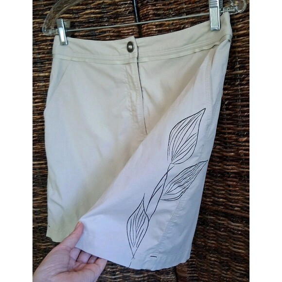 Title Nine Leaf Print Skirt Women 6 Tan Athleisure Skort Gorpcore Hiking Camping - Picture 1 of 10